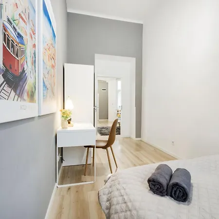Apartament Walk To Opera & Basilica - Live Like A Local *