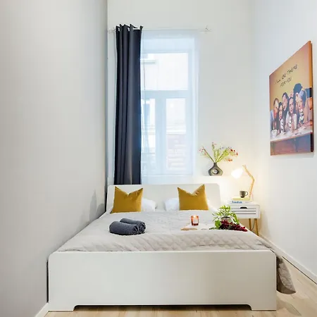Walk To Opera & Basilica - Live Like A Local Apartment Budapest