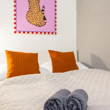 Apartament Walk To Opera & Basilica - Live Like A Local Budapesta