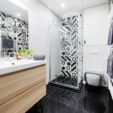 Apartament Walk To Opera & Basilica - Live Like A Local *