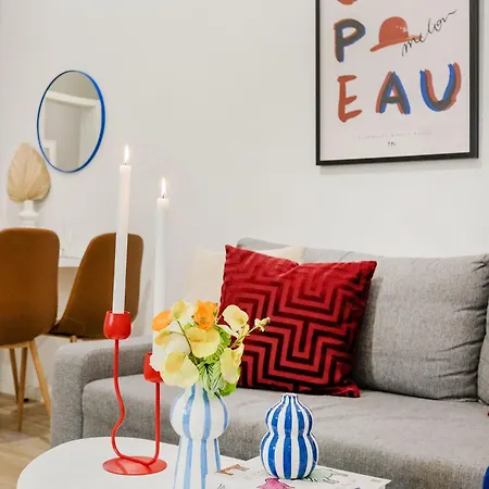 Walk To Opera & Basilica - Live Like A Local Apartament