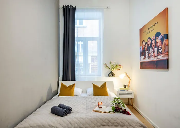 Apartment Walk To Opera & Basilica - Live Like A Local