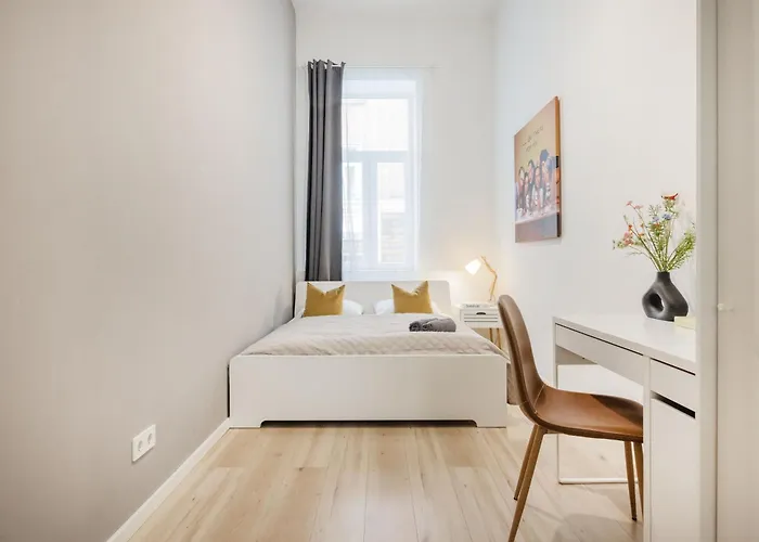 Walk To Opera & Basilica - Live Like A Local Apartment Budapest