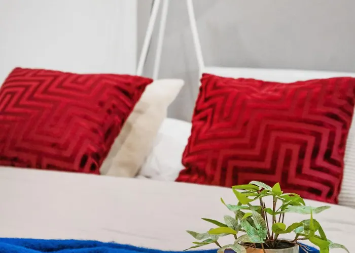 Walk To Opera & Basilica - Live Like A Local شقة بودابست